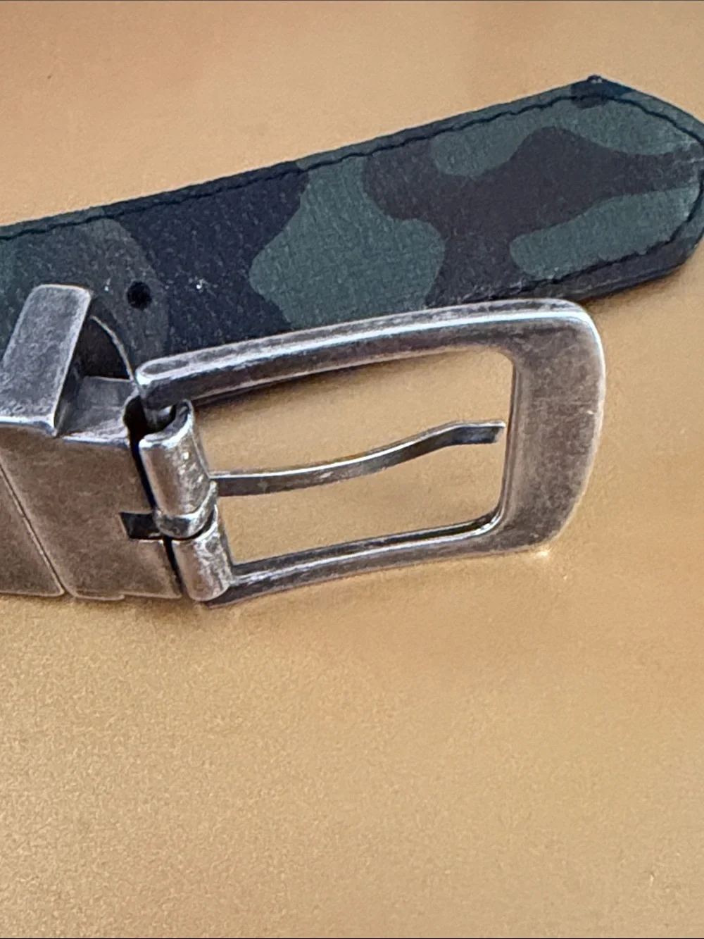 Vintage 90’s Pebbled Leather Camouflage Belt